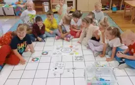 Dot Day z Ozobotami i kodowaniem w Mądrych Kotkach. (13)