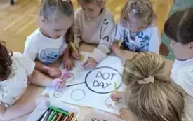 Dot Day z Ozobotami i kodowaniem w Mądrych Kotkach. (6)