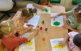Pracowite Smerfy witają jesień (7)
