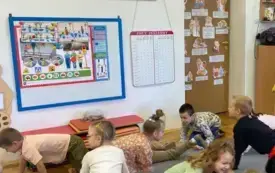 Pracowite Smerfy witają jesień (4)