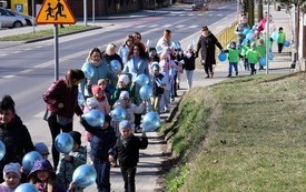 Dzień Autyzmu spacer (2)